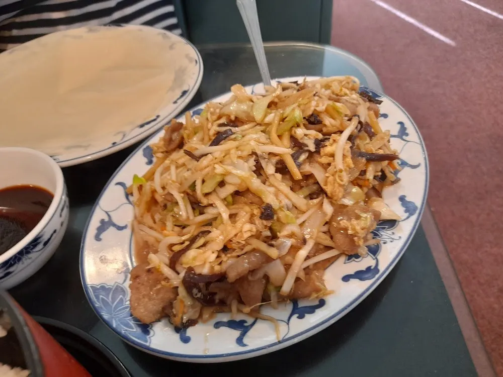 Beef Mit Sprossen Pilzen Und Allerlei Gemüse